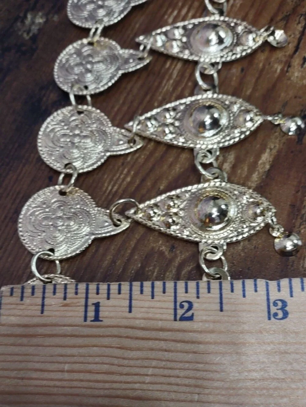 Artisan Crafted elegant gold